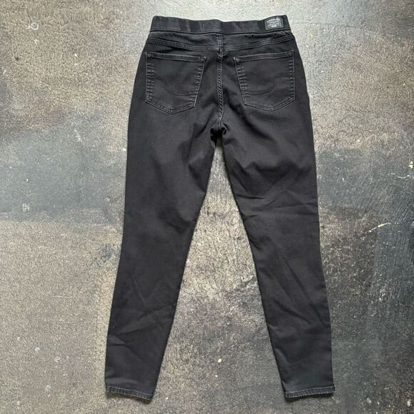 Signature Levi Strauss Pull On Skinny Totally Shaping Jeans Women’s 29 Waist - Picture 4 of 15